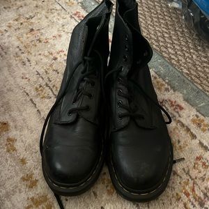 Doc Dr Martens combat boots